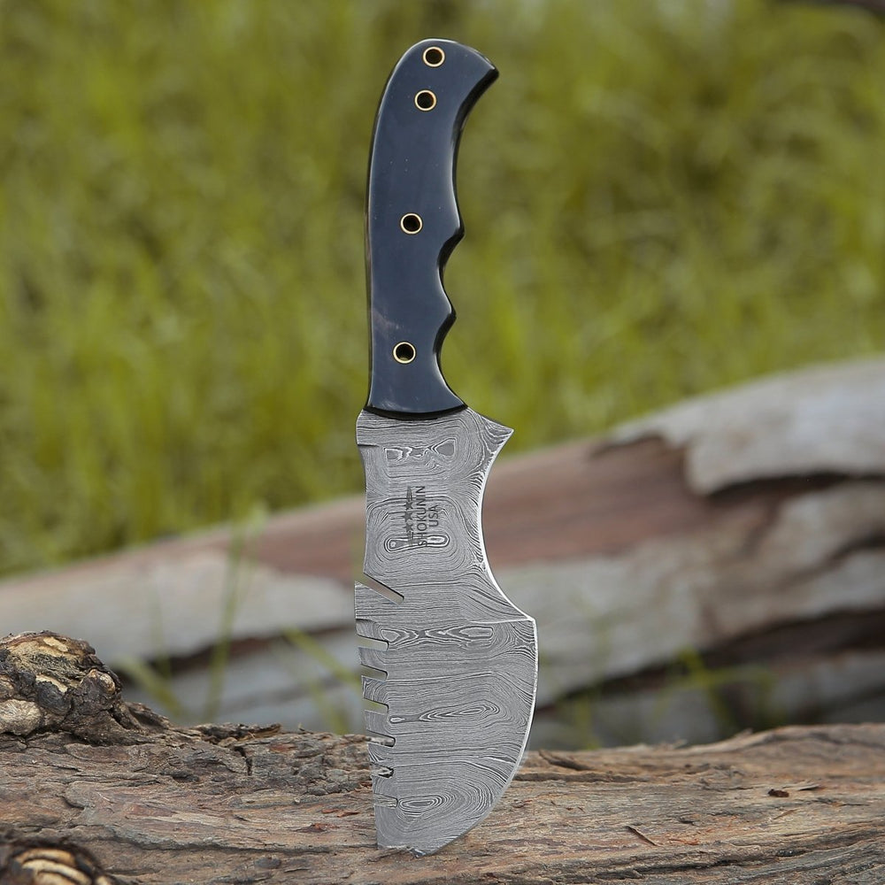 Utility Knife - Warthog Damascus Tracker Knife with Horn Handle - Shokunin USA