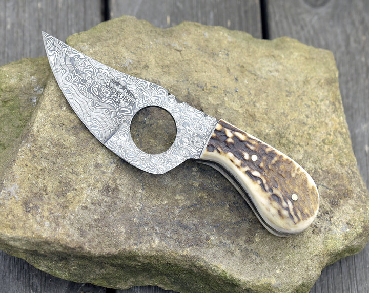 Damascus Knife - Shadowstalker Damascus Skinning Knife, Damascus Knife Stagorn Handle with Leather Sheath - Shokunin USA