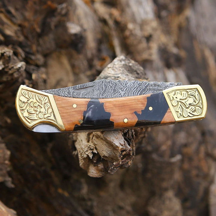 Goldenbolt Knife - Goldenbolt Handmade Damascus EDC Knife with Leather Sheath &amp; Olive Wood Handle - Shokunin USA