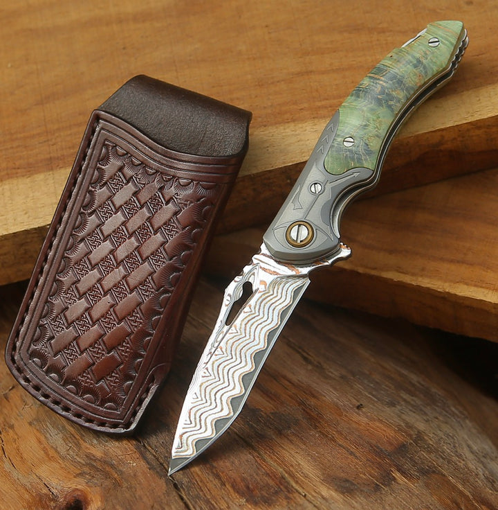 Nomad-Taschenmesser mit Scheide