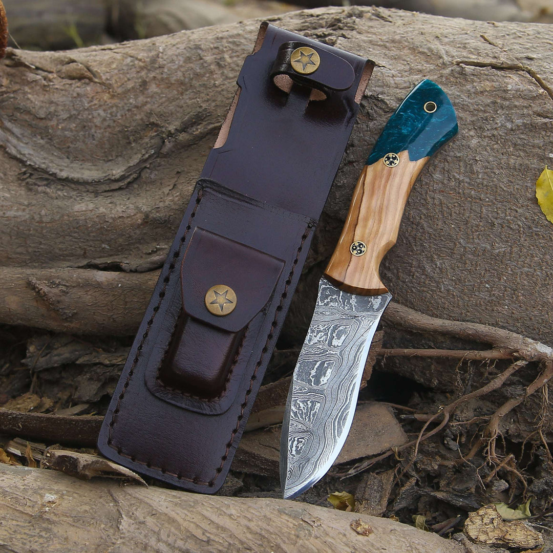 Damascus Knife - Breeze Hunting Knife with Exotic Olive Wood &amp; Resin Handle - Shokunin USA