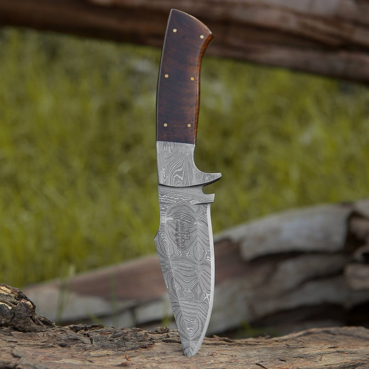 Personalized Survival Knives – Radiant Damascus Hunting Knife with Rosewood Handle – shokuninusa