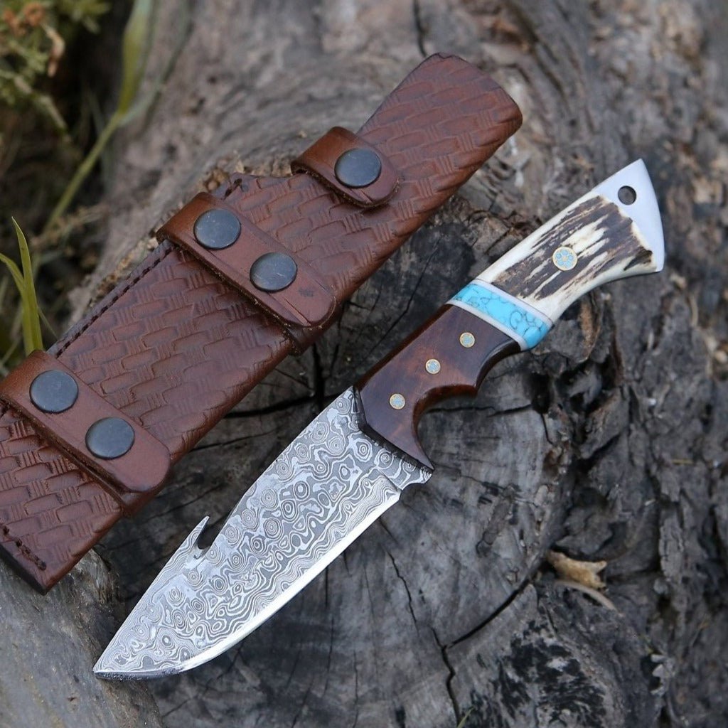Turquoise Handle Knife – Thunder Damascus Gut Hook Knife with Antler, Wenge Wood & Turquoise Handle – shokuninusa