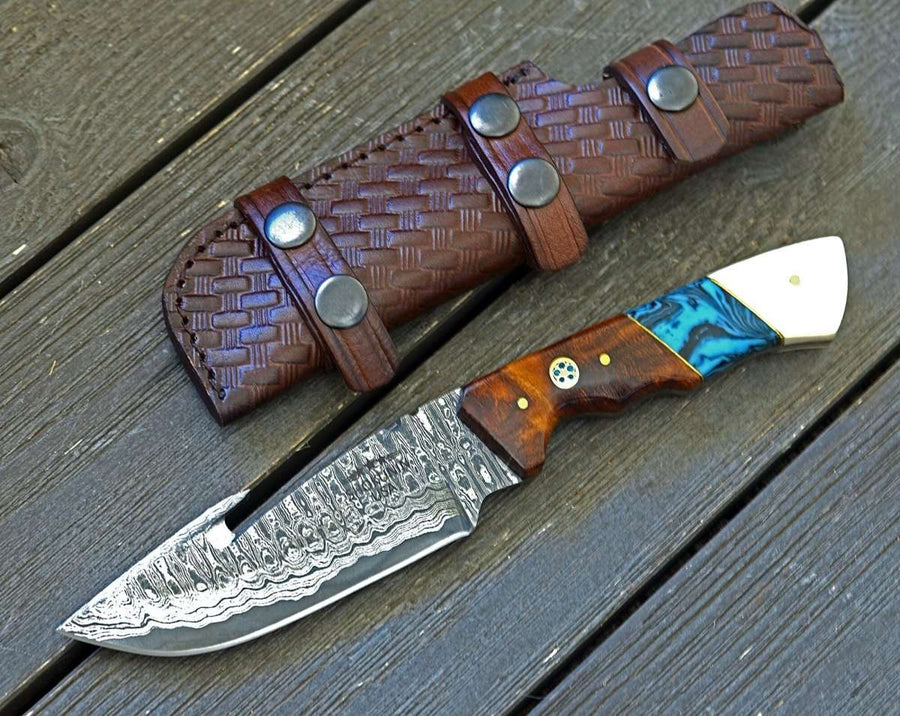 Premium Damascus Gut Hook Hunting Knife main image 0