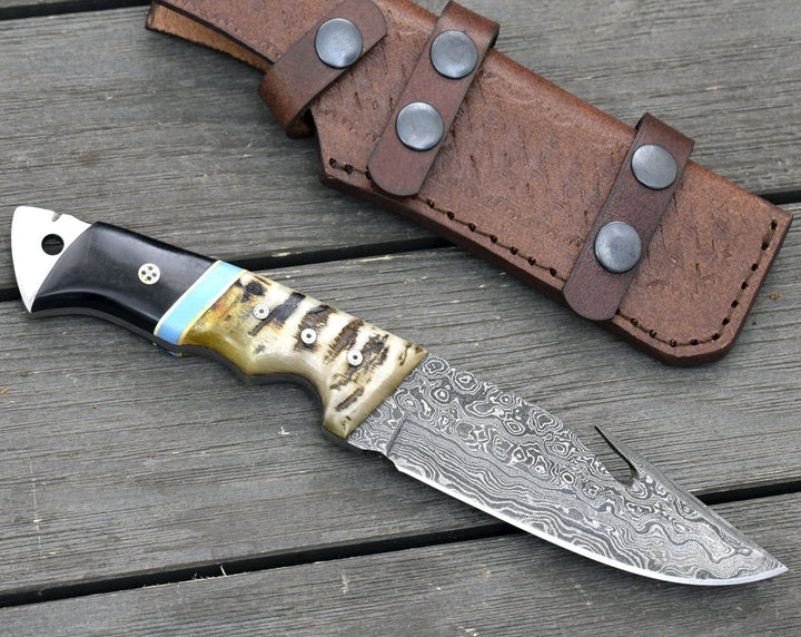 Utility Knife - Wilderness Master Gut Hook Knife with Ram Horn and Turquoise Handle - Shokunin USA